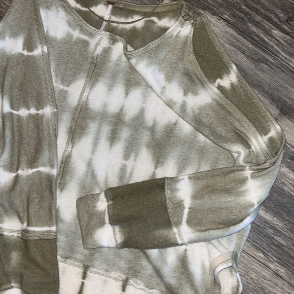 Free People Sweatshirt - Picture 2 of 3